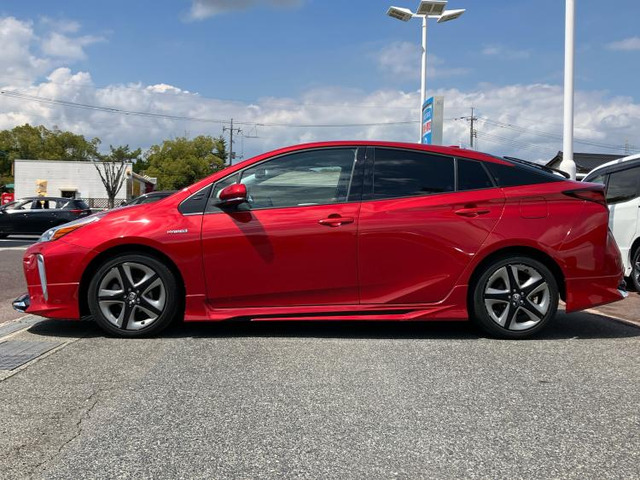 プリウス1.8 A プレミアム ツーリングセレクション