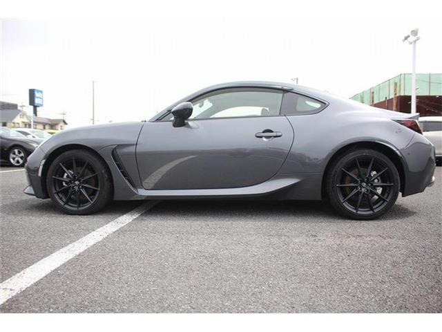 ���Ǝҗl�ւ̔̔��͂��f�肳���Ă��������܂��B �Ԍ������ԗ��̏ꍇ�́A�Ԍ����擾�������x�������z�ŕ\�����Ă���܂��B