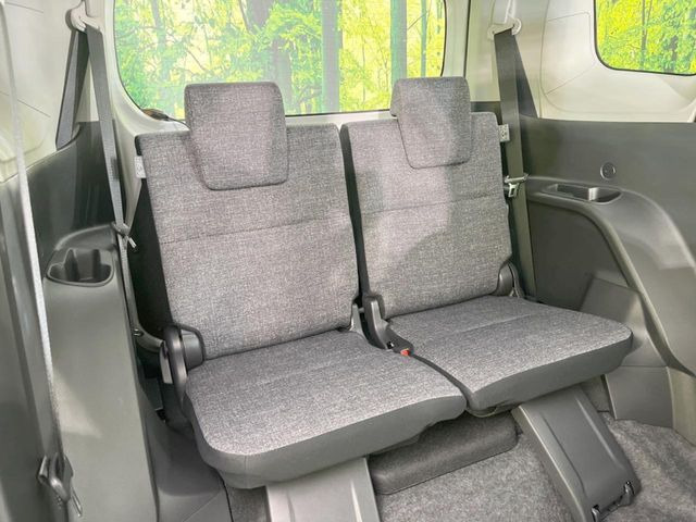 3��ڃV�[�g�͂�������ԗǍD����l�ł��������ƍ����Ē����܂��̂ŁA��l���ł̂��o���������N���N�ł��􂲉Ƒ��ŁA�C�̒m�ꂽ���ԂŁA�h���C�u�ɍs���̂��y���݂ł��ˁ�