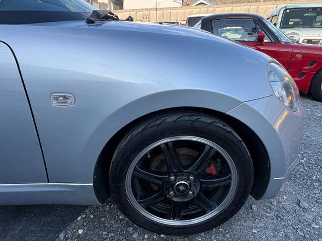 �f�ڎʐ^�ȊO�̎ʐ^���������܂�!���ڂ������ʐ^�������ɎB�蒼�����Ƃ��\�ł��̂ŁA���C�y�ɂ��\���t��������!