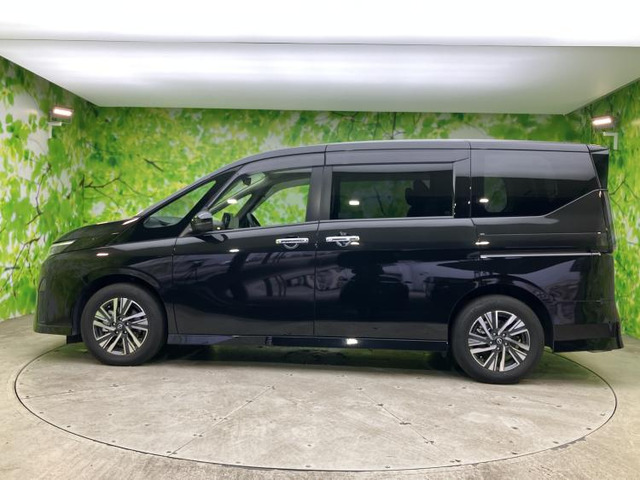 セレナ1.4 e-POWER ハイウェイスターV