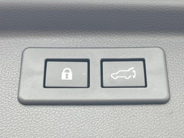 �y�p���[�o�b�N�h�A�z�X�}�[�g�L�[��^�]�Ȃ̃{�^�������������Ń��A�Q�[�g�������ŊJ���܂�!�ו��������Ă��鎞��A�����ʒu�ɂ���o�b�N�h�A��߂�ۂɕ֗��ȋ@�\�ł���