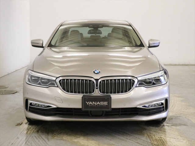 5シリーズセダン523d