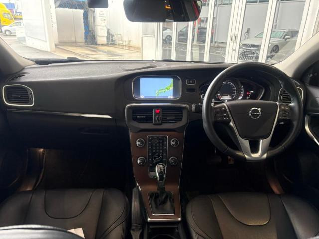 V40T3 インスクリプション