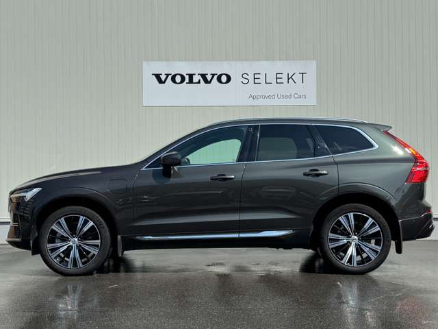 XC60リチャージ PHEV T8 AWD インスクリプション 4WD