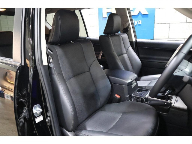 ランドクルーザープラド2.7 TX Lパッケージ マットブラック エディション 4WD