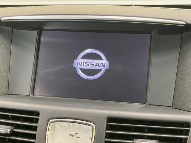 �y���[�J�[8�^�i�r�z�C���e���A�ɗn�����ރX�^�C���b�V���ȁu��p�݌v�v���[�J�[�i�r�𑕔��􎋔F���⑀�쐫�ȂǊ�{���\�ɂ��D��A���㎿�ȃJ�[���C�t�����y���݂��������܂��B