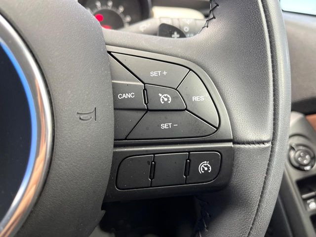 ���I�[�g�N���[�Y�R���g���[��:�������H�⎩���Ԑ�p���H���ɂāA�葬���q���\�ƂȂ�֗��ȋ@�\�ł��B�������ړ��̍ۂł����ɂ����֗��ɂ��g�����������܂���