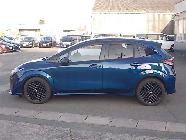 ノートオーラ1.2 G 90周年記念車