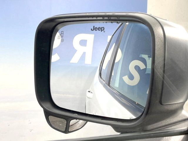 ���u���C���h�A�V�X�g�Z���T�[:���p����̎Ԃ����m���A�h���C�o�[���Ԑ��ύX���s���ۂɁA�x�����Ƌ��ɒ��ӂ𑣂��Ă������S�x���@�\�ł�!