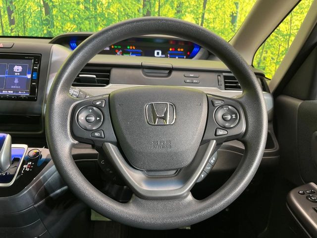 �y�X�e�A�����O�X�C�b�`�z�^�]���A�O������ڐ������炷���ƂȂ��A�I�[�f�B�I���̑��삪�\�ȕ֗��@�\!���S&���K�ȃh���C�u�����o���Ă���܂���