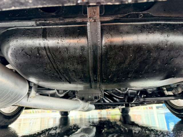 気になるお車がありましたら右の電話番号から直接お店にお問い合わせください。支払方法から車両情報、状態までなんでもご説明させて頂きます。スタッフ一同ご連絡お待ちしております。