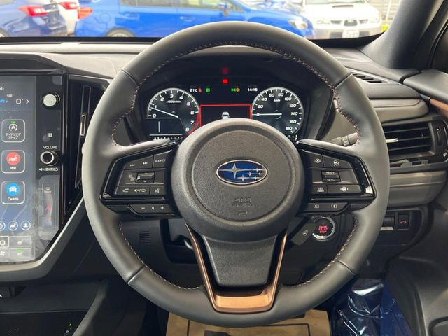 �y�����v�����X�e�A�����O�z�㎿�Ȋv���g�p���邱�ƂŁA��ɂ����������݂ƂĂ��^�]���₷���n���h���ł���