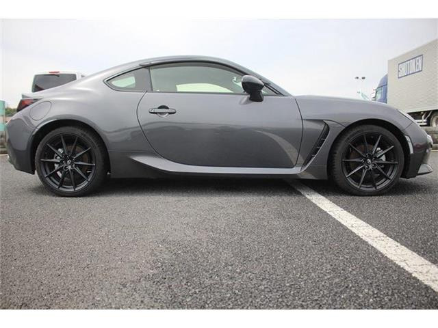 ���Ǝҗl�ւ̔̔��͂��f�肳���Ă��������܂��B �Ԍ������ԗ��̏ꍇ�́A�Ԍ����擾�������x�������z�ŕ\�����Ă���܂��B