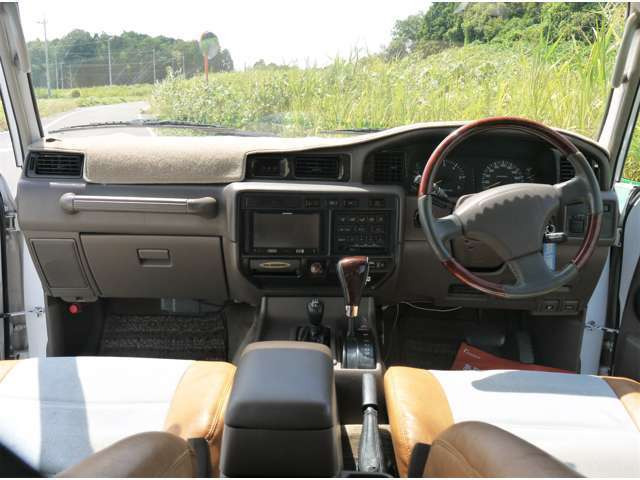 �p���_�J�ł����ނ̋����𔭊�����80�A�I�t���[�h�𑖂��Ă��S�c�S�c�����˂��グ����؂Ȃ��A���܂�̑��j���̍����ɓ����u�����ԁv�Ƃ܂Ō���ꂽ���s���\�A���Ђ����\����������