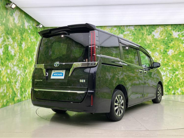 エスクァイアハイブリッド1.8 Gi プレミアムパッケージ ブラックテイラード