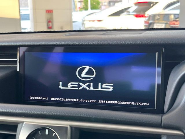 IS300h バージョンL