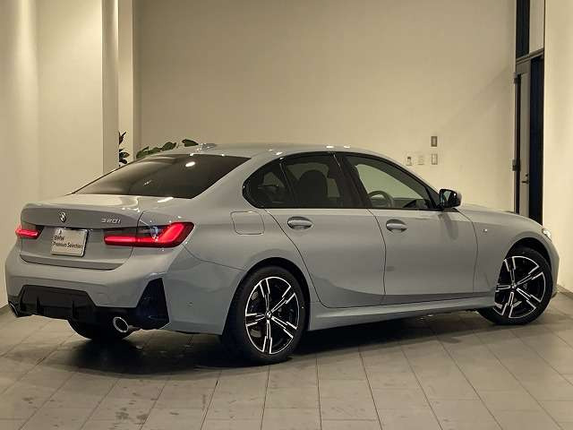 3シリーズセダン320i Mスポーツ
