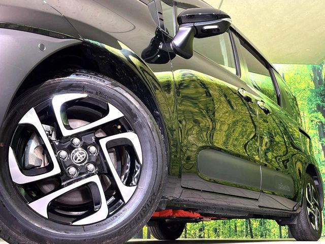 �y15�C���`�A���~�z�C�[���z�O�ςɃ}�b�`�����A���~�z�C�[���𑕒����Ă���܂��B�e��A���~�z�C�[����A�X�^�b�h���X�^�C�����戵�����Ă���܂��B���񂲑��k����������