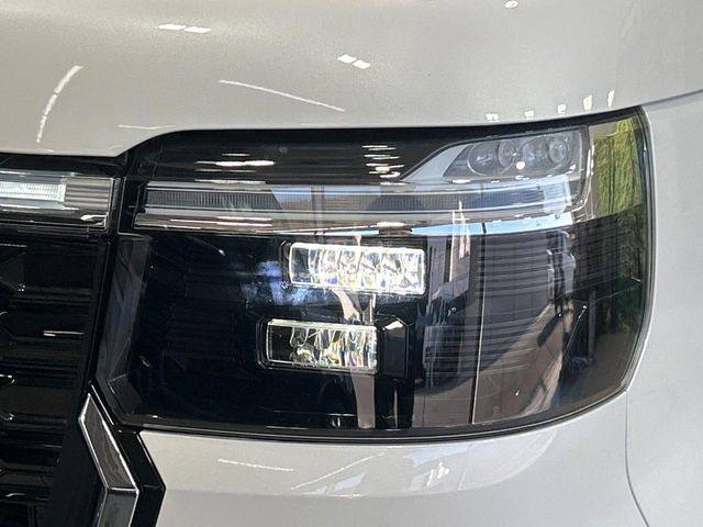 �yLED�w�b�h���C�g�z���V����ԑ��s�����ǍD�Ȏ��E���m�ۂ����S���ĉ^�]�ł��鍂�P�xLED�w�b�h���C�g�𑕔�!�_�����x�������A����d�͂��}�����Ă��܂��B