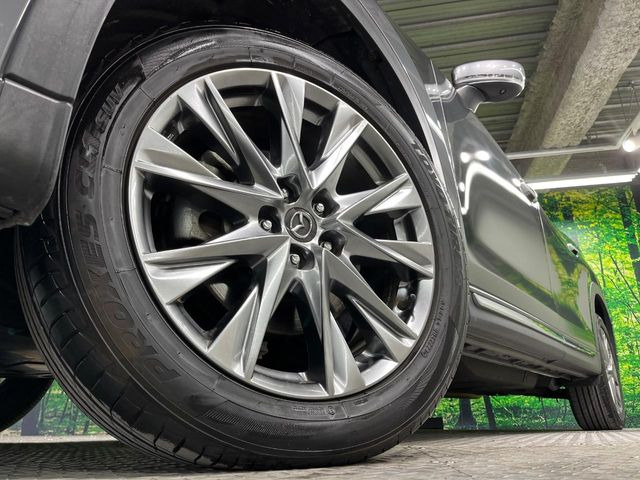 �y����19�C���`�A���~�z�C�[���z�O�ςɃ}�b�`���������A���~�z�C�[���𑕒����Ă���܂��B�e��ЊO�A���~�z�C�[����A�X�^�b�h���X�^�C�����戵�����Ă���܂��B���񂲑��k����������