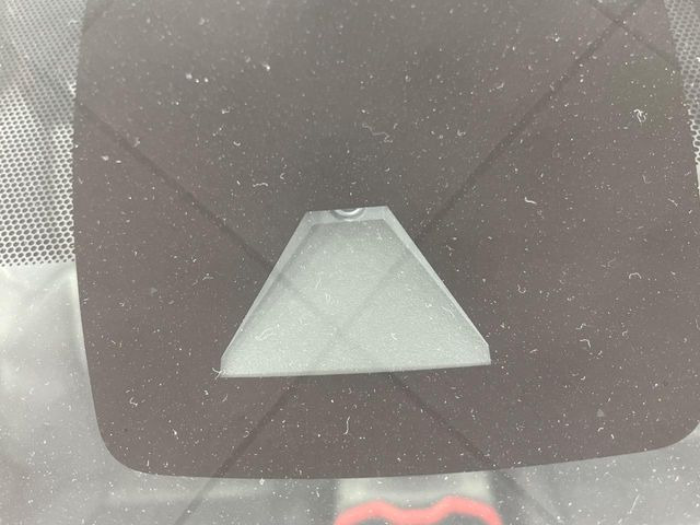 �y�g���^�Z�[�t�e�B�Z���X�z���s���ɑO���̎ԗ�����F�����A�Փ˂������Ȏ��͌x��ƃu���[�L�ŏՓˉ���Ɣ�Q�y�����A�V�X�g�B�����S�Ƀh���C�u�����y���݂��������܂��B