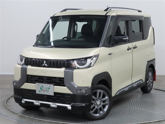 デリカミニT プレミアム 4WD