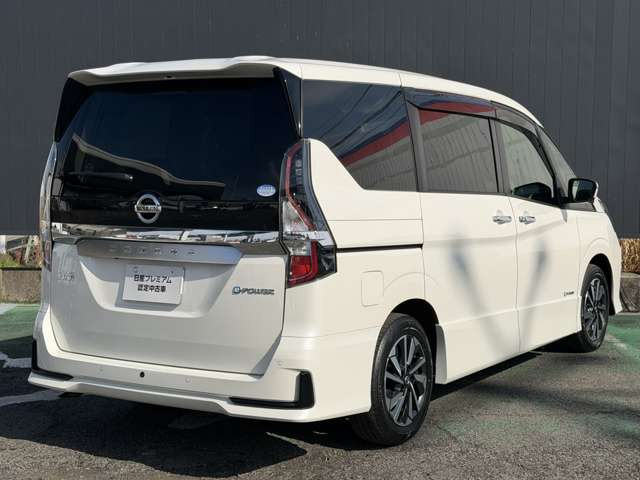 セレナ1.2 e-POWER ハイウェイスターV