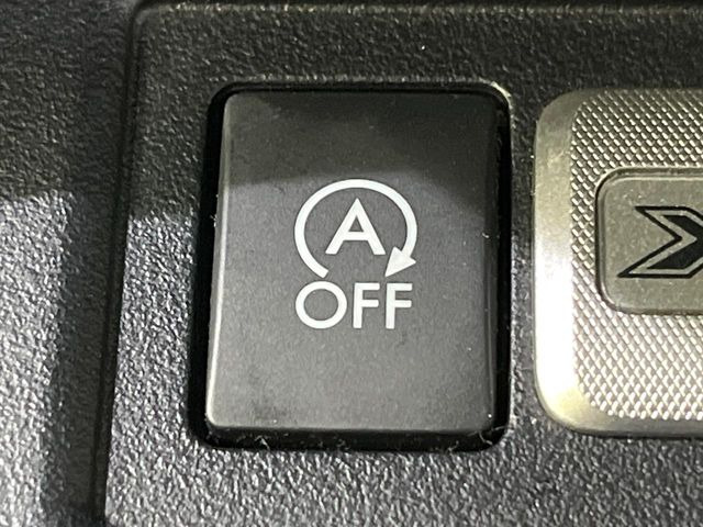 �y�A�C�h�����O�X�g�b�v�z�ԐM����a�؂Œ�Ԃ����ۂɃG���W�����~���A���ʂȔR���̏����}���܂��B�R��������ی�ɂȂ���@�\��G���W���̓u���[�L�𗣂��΍Ďn�����܂��B