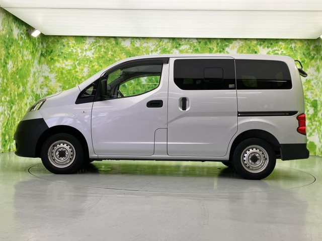 NV200バネットバン1.6 DX