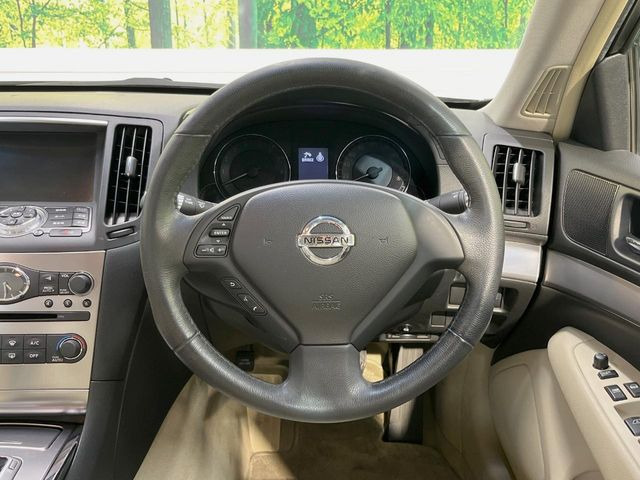 �y�����v�����X�e�A�����O�z�㎿�Ȋv���g�p���邱�ƂŁA��ɂ����������݂ƂĂ��^�]���₷���n���h���ł���