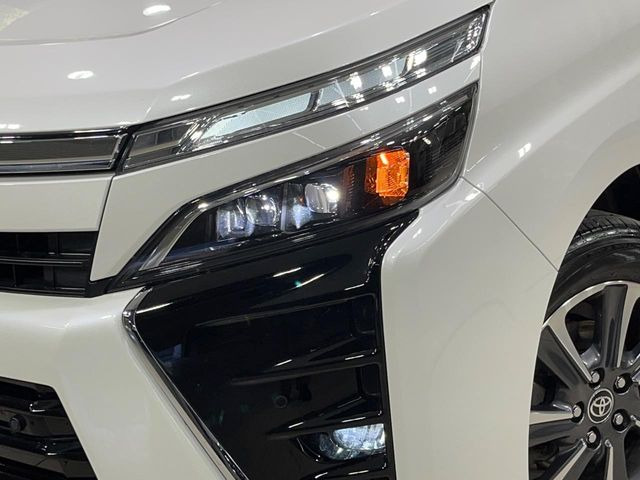 �yLED�w�b�h���C�g�z���V����ԑ��s�����ǍD�Ȏ��E���m�ۂ����S���ĉ^�]�ł��鍂�P�xLED�w�b�h���C�g�𑕔�!�_�����x�������A����d�͂��}�����Ă��܂��B