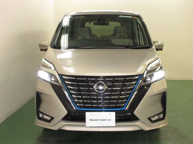 セレナ1.2 e-POWER ハイウェイスターV