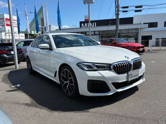 5シリーズセダン523d xドライブ Mスポーツ 4WD