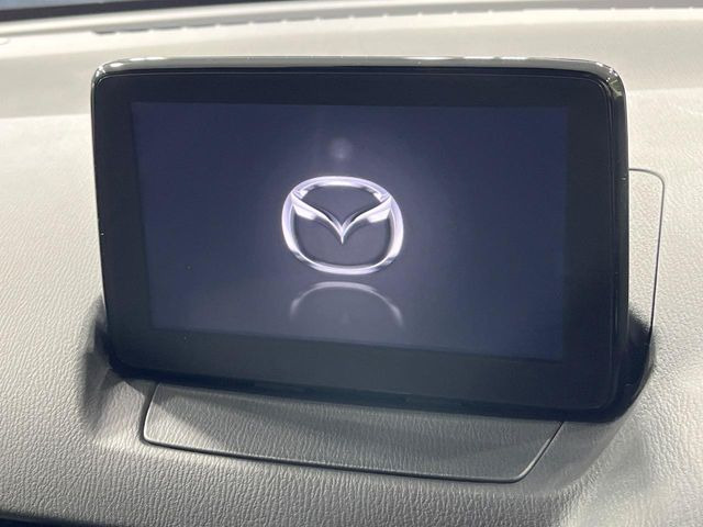 �y7�C���`�}�c�_�R�l�N�g�z�ԓ��̕��͋C�Ƀ}�b�`������^�̃f�B�X�v���C�B�X�}�z�ڑ��ł̃i�r�g�p��Bluetooth�Đ����A�l�X�ȋ@�\���y���߂܂��B�����I�ȃ_�C�������삪�\�ŁA�g��������ǍD�ł��B