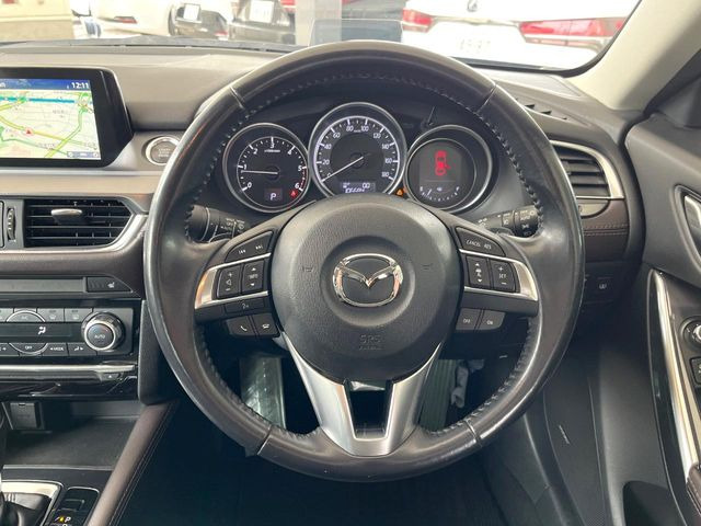 �y���������C���`�A���~�z�C�[���z�O�ςɃ}�b�`���������A���~�z�C�[���𑕒����Ă���܂��B�e��ЊO�A���~�z�C�[����A�X�^�b�h���X�^�C�����戵�����Ă���܂��B���񂲑��k����������