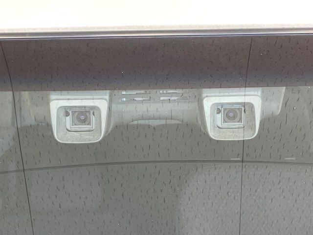 �y�f���A���J�����u���[�L�T�|�[�g�z���s���ɑO���̎ԗ�����F�����A�Փ˂������Ȏ��͌x��ƃu���[�L�ŏՓˉ���Ɣ�Q�y�����A�V�X�g�B�����S�Ƀh���C�u�����y���݂��������܂��B