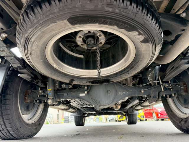 気になるお車がありましたら右の電話番号から直接お店にお問い合わせください。支払方法から車両情報、状態までなんでもご説明させて頂きます。スタッフ一同ご連絡お待ちしております。