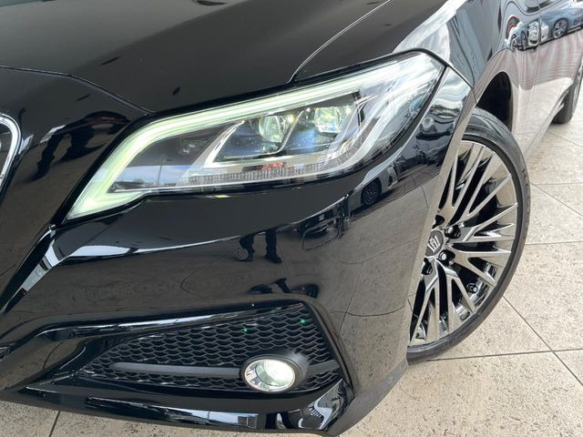 �y�O��LED�w�b�h���C�g�z�X�^�C���b�V���Ȍ����ڂ̎O��LED�w�b�h���C�g�𑕔���X�^�C�������łȂ��A��Ԃ̑��s�����E�ǍD�ň��S���Ă���肢�������܂��B