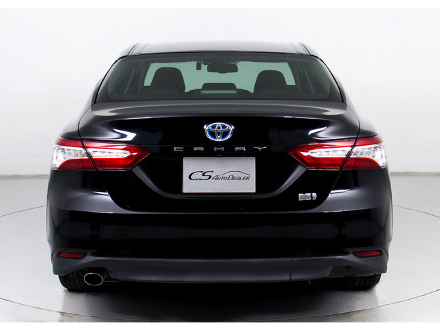 �����}���`�A���^�̃J���[�o�b�N���j�^�[���ځB�M�A���o�b�N�ɓ����Ǝ����I�ɐ؂�ւ��D����̂ł��B�N���ȃJ�����摜�ɂĎԌɓ�����T�|�[�g���Ă���܂��B����ŎԌɓ�������S�ł��ˁB