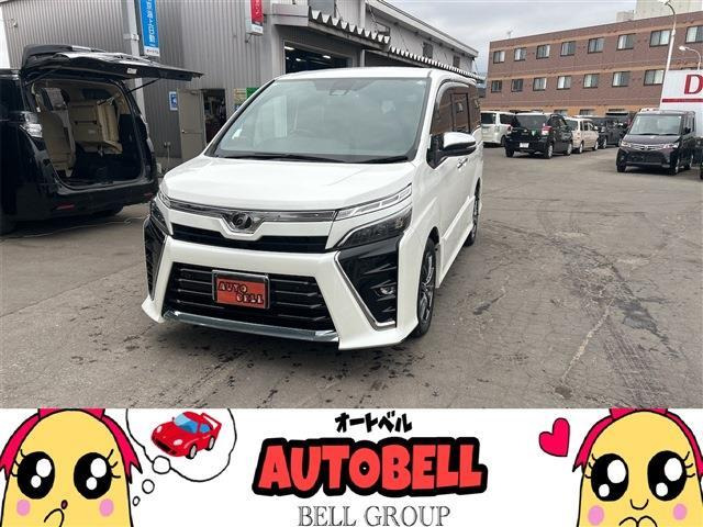 ヴォクシー（トヨタ）2.0 ZS 煌II 4WD　全国1年保証・両側パワースライドドア 中古車画像