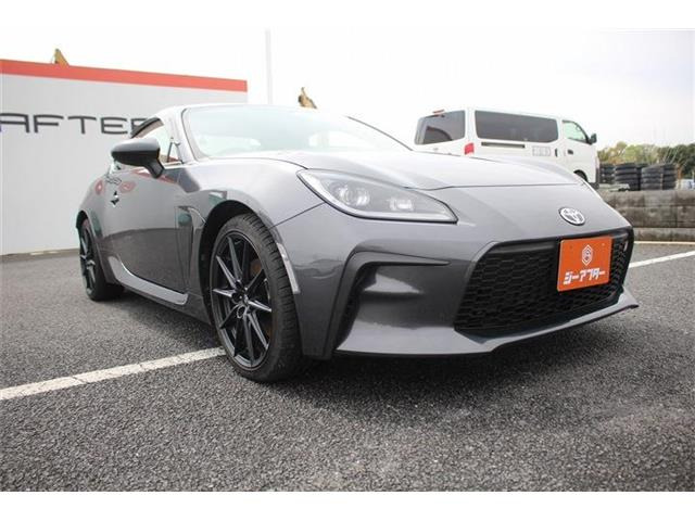 ���Ǝҗl�ւ̔̔��͂��f�肳���Ă��������܂��B �Ԍ������ԗ��̏ꍇ�́A�Ԍ����擾�������x�������z�ŕ\�����Ă���܂��B