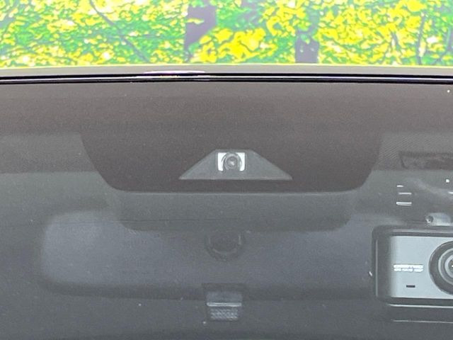 �y�g���^�Z�[�t�e�B�Z���X�z���s���ɑO���̎ԗ�����F�����A�Փ˂������Ȏ��͌x��ƃu���[�L�ŏՓˉ���Ɣ�Q�y�����A�V�X�g�B�����S�Ƀh���C�u�����y���݂��������܂��B