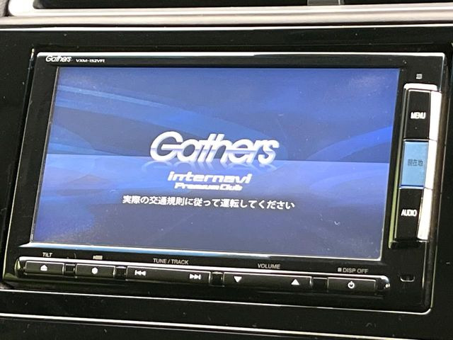 �y�����i�r�z�l�C�̏����i�r�𑕔����Ă���܂��B�i�r�̎g���₷���͂������A�I�[�f�B�I�@�\���[��!�L�����v�◷�s�͂������A�ʋ΂┃�����ȂǕ��i�̃h���C�u���y�����Ȃ�͂���