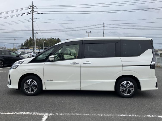 セレナ1.2 e-POWER ハイウェイスターV