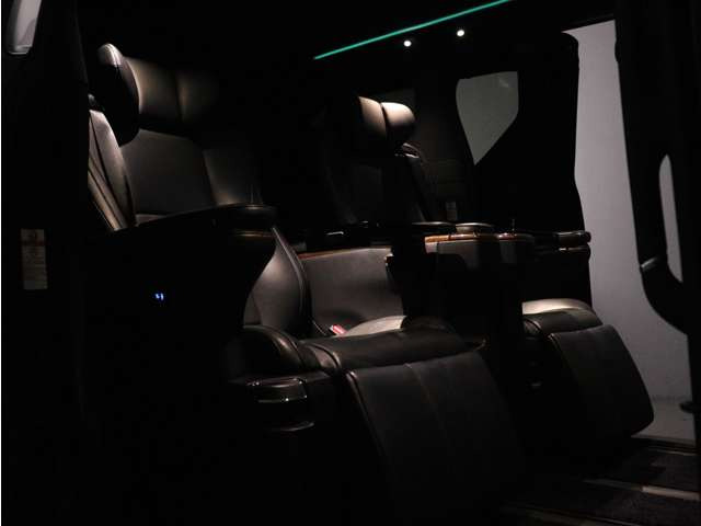 ヴェルファイア3.5 エグゼクティブラウンジ