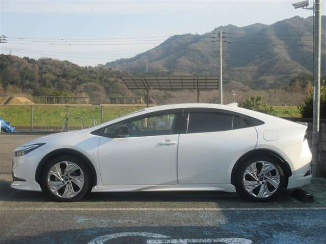 プリウス2.0 プラグインハイブリッド Z