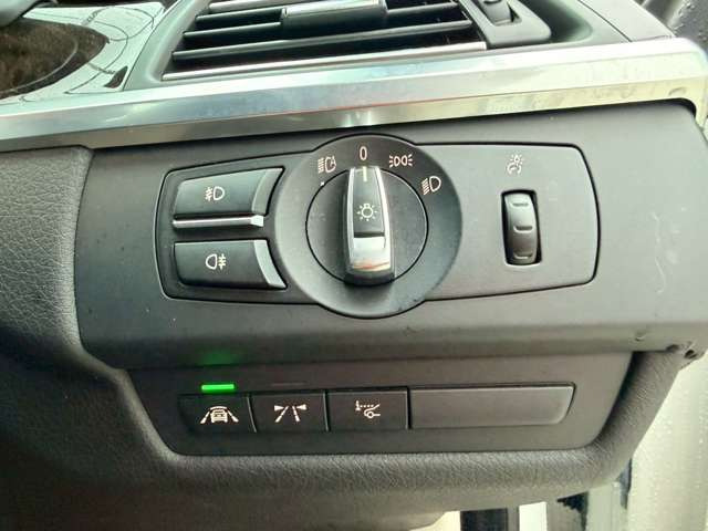 気になるお車がありましたら右の電話番号から直接お店にお問い合わせください。支払方法から車両情報、状態までなんでもご説明させて頂きます。スタッフ一同ご連絡お待ちしております。