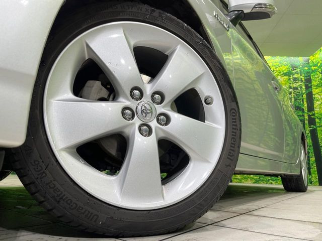 �y����17�C���`�A���~�z�C�[���z�O�ςɃ}�b�`���������A���~�z�C�[���𑕒����Ă���܂��B�e��ЊO�A���~�z�C�[����A�X�^�b�h���X�^�C�����戵�����Ă���܂��B���񂲑��k����������