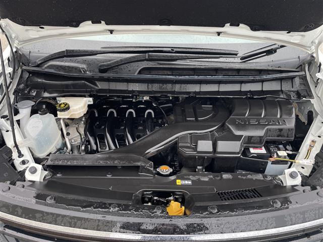 セレナ2.0 ハイウェイスターV 4WD